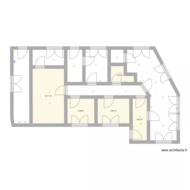 alex90. Plan de 5 pièces et 30 m²