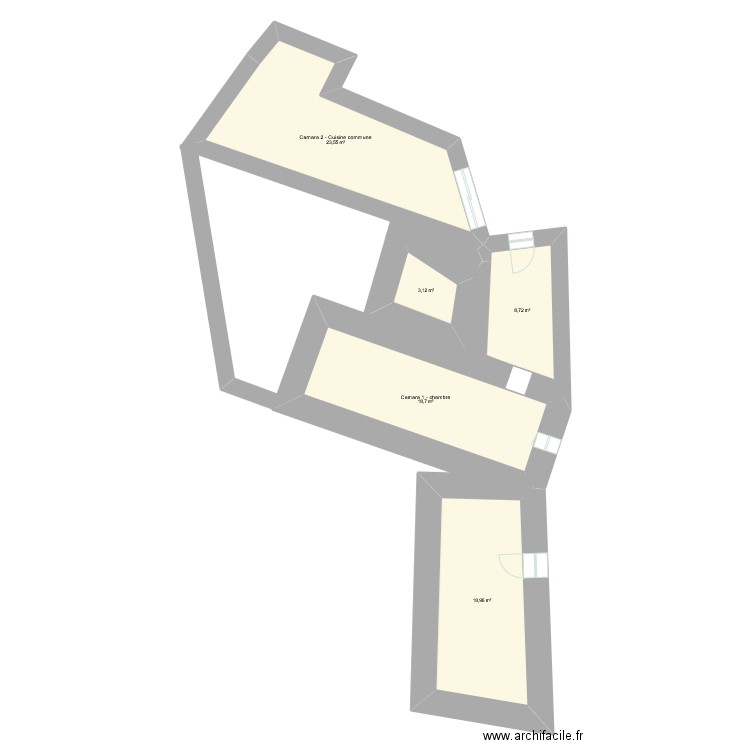 Mani 3. Plan de 5 pièces et 73 m2