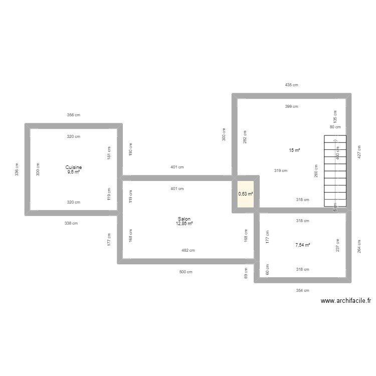 ATI. Plan de 10 pièces et 91 m2