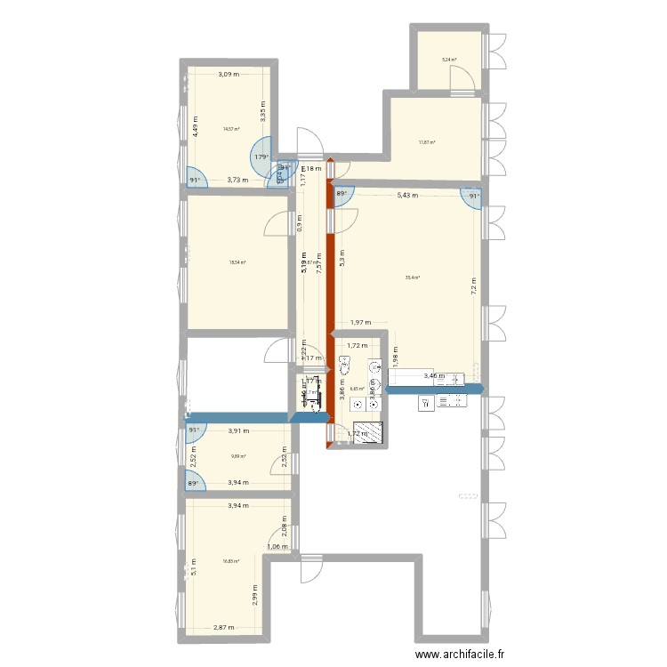 Bureau actuellement. Plan de 10 pièces et 130 m2