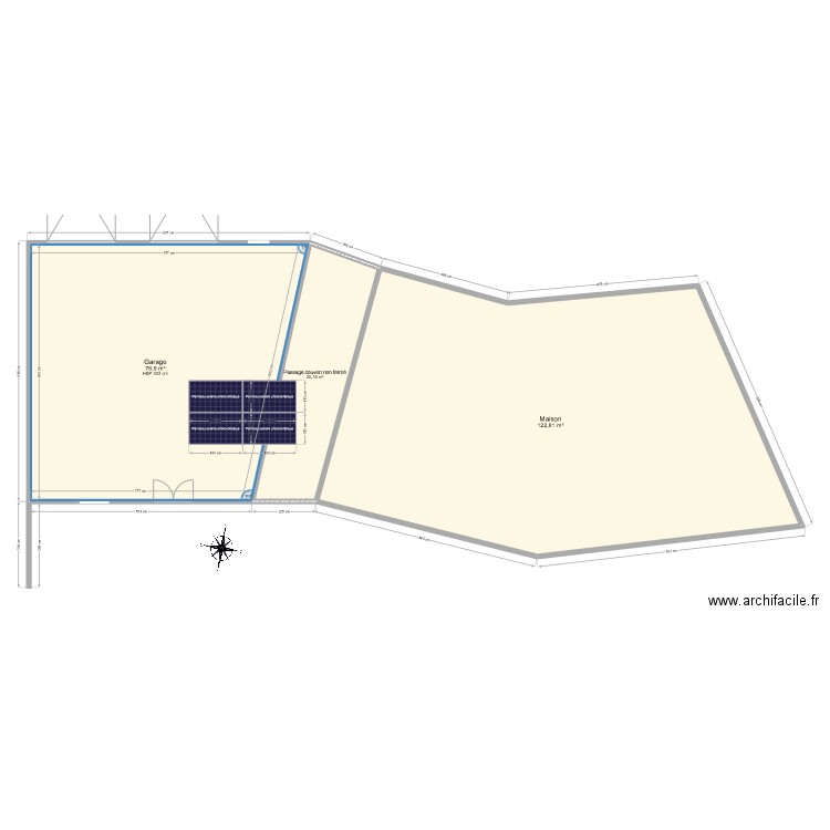 Plan aérien panneaux solaires. Plan de 3 pièces et 222 m2