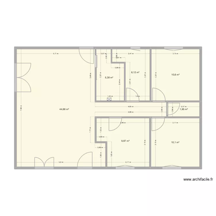 Maison FLASSAN. Plan de 7 pièces et 89 m²