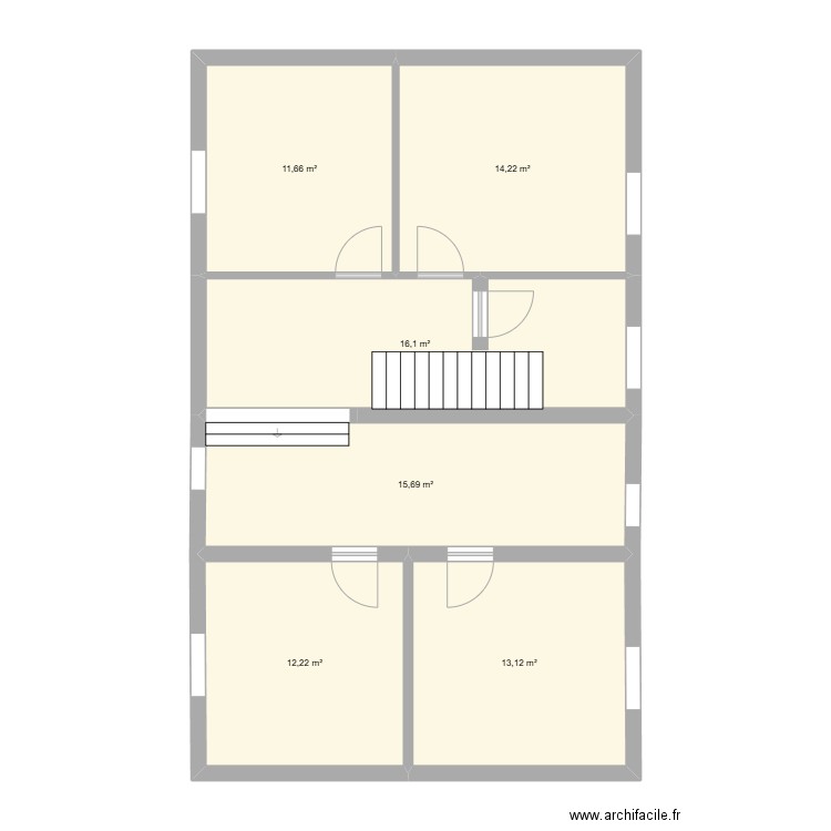 Haut futur. Plan de 6 pièces et 83 m2