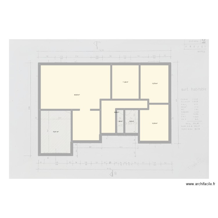 Plan de masse. Plan de 8 pièces et 114 m2