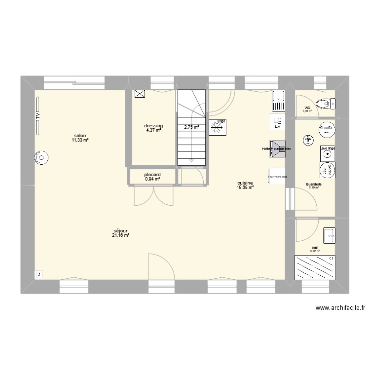 rdc sec bois. Plan de 9 pièces et 70 m2