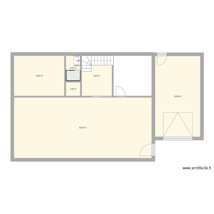 Bas carre. Plan de 6 pièces et 108 m2
