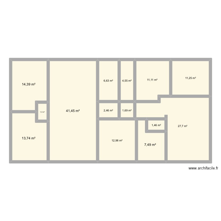 Plan étage Montagnat. Plan de 14 pièces et 158 m2