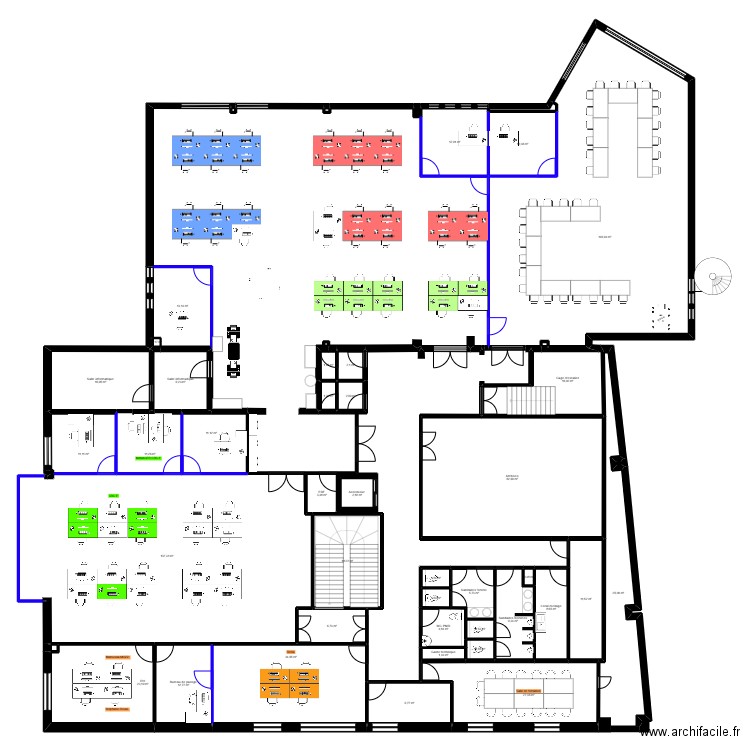 Alibi projet v3. Plan de 50 pièces et 678 m2