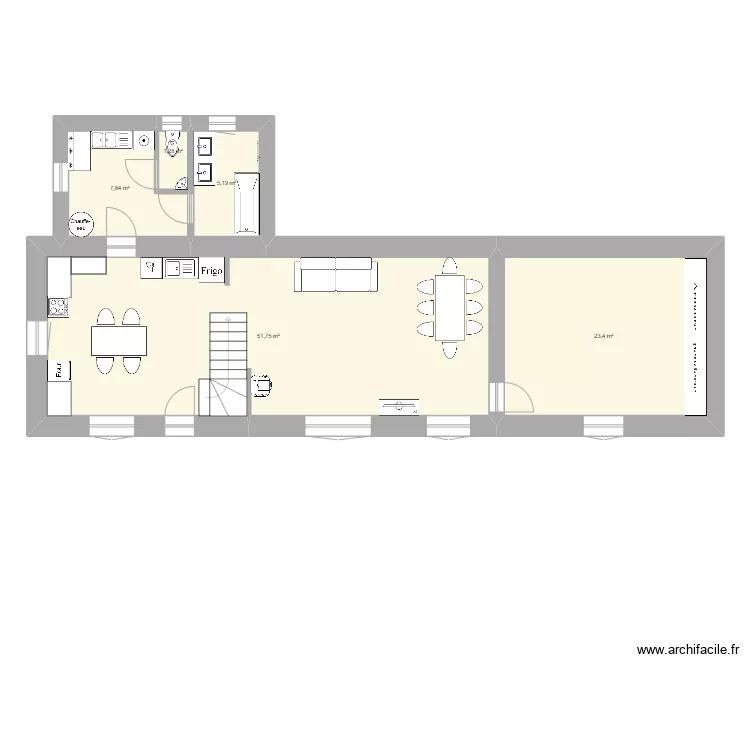 Salle de bains aux bonnes dimensions. Plan de 