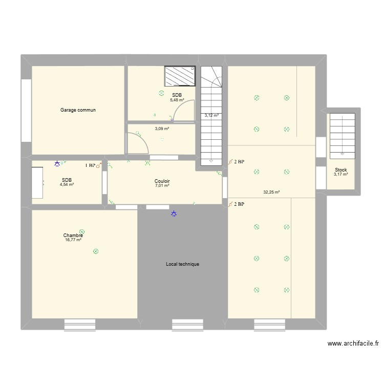 Cave lumieres. Plan de 10 pièces et 100 m2