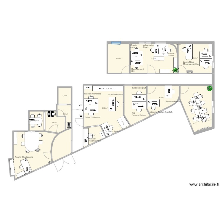 bureau AGJA V3. Plan de 15 pièces et 139 m2