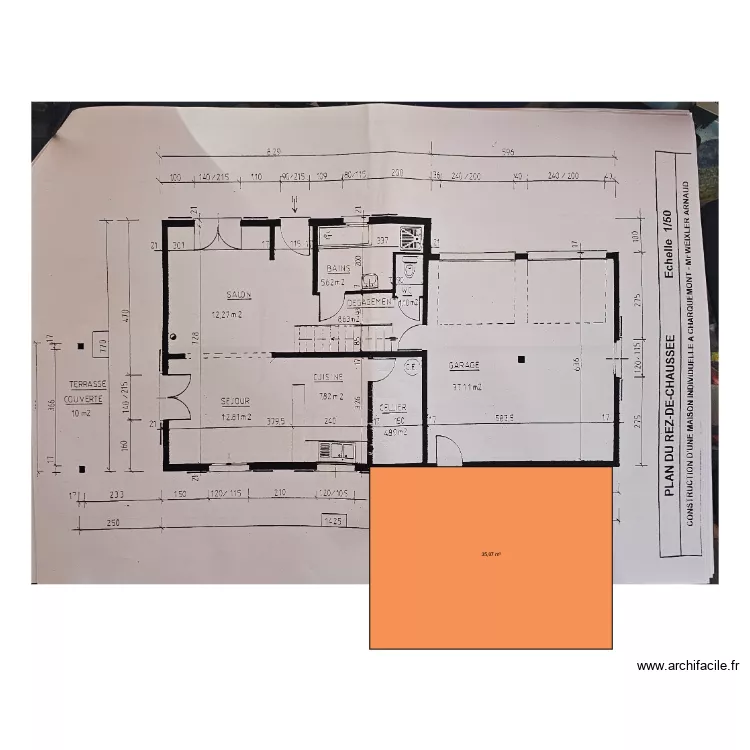 garage. Plan de 1  et 35 m²