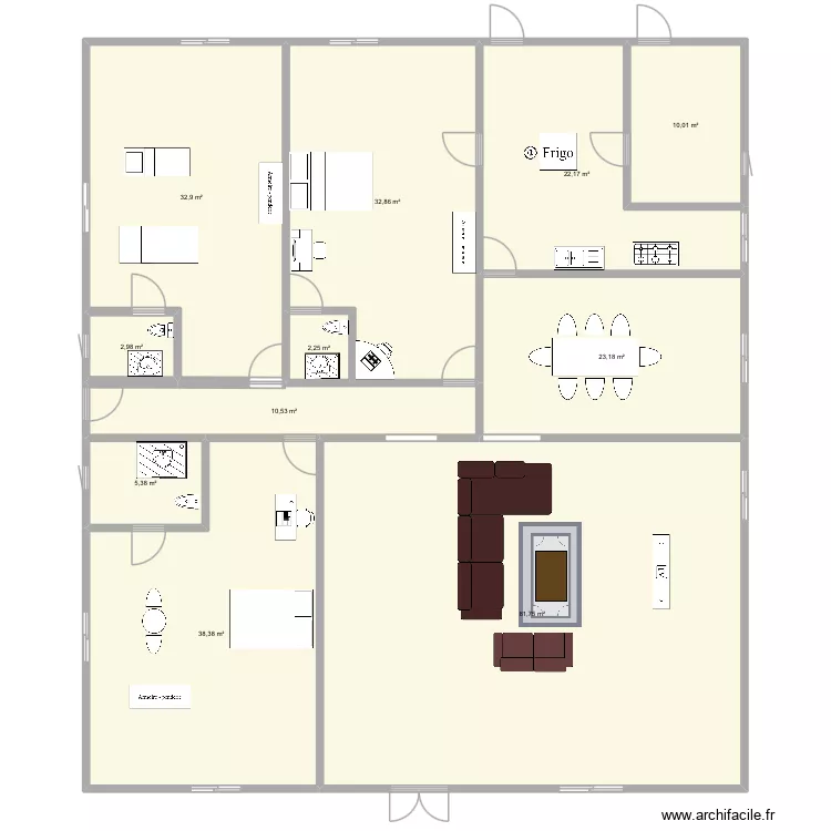 plan de 3 chambres salon avec salle &agrave; manger et cuisine bien. Plan de 11 pièces et 262 m²