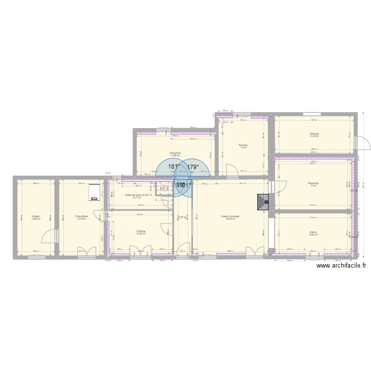 RDC V2. Plan de 14 pièces et 151 m2