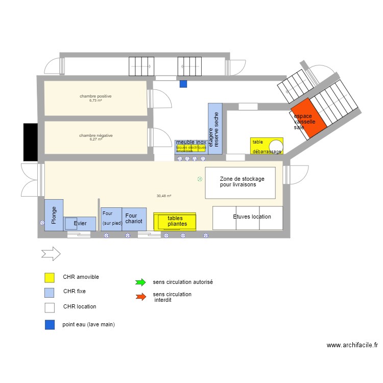 Cuisine Cabaresto fin de service. Plan de 3 pièces et 43 m2