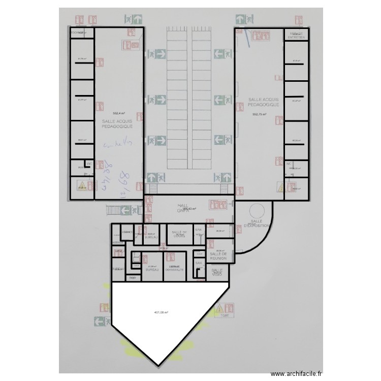 GNFA CARVIN. Plan de 36 pièces et 2739 m2