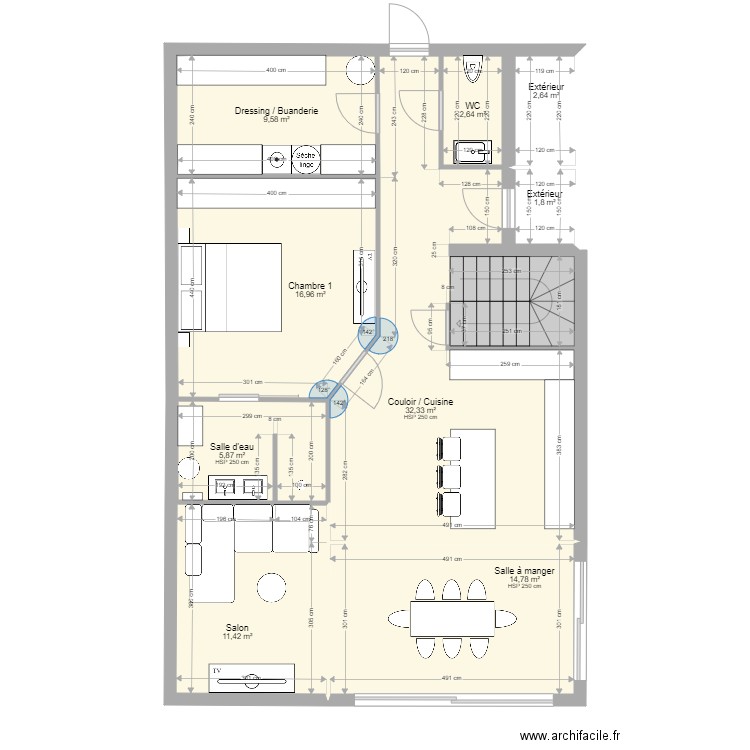 RDC. Plan de 9 pièces et 98 m2