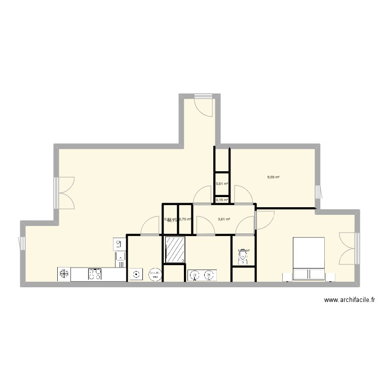 Appart. Plan de 8 pièces et 77 m2