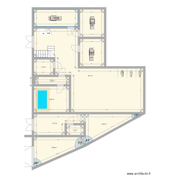 CABINET 3. Plan de 11 pièces et 151 m2