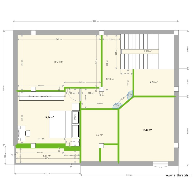 mer1. Plan de 8 pièces et 81 m2