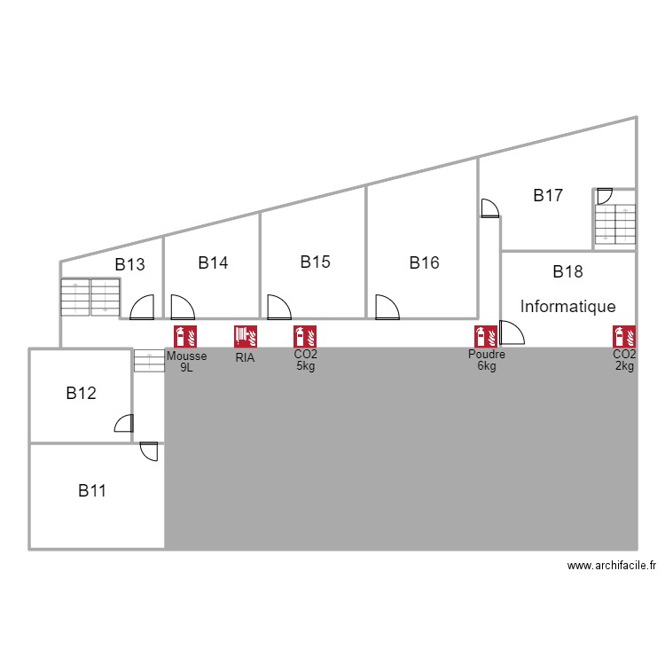 IDBHBlocBniveau1incendie. Plan de 7 pièces et 251 m2