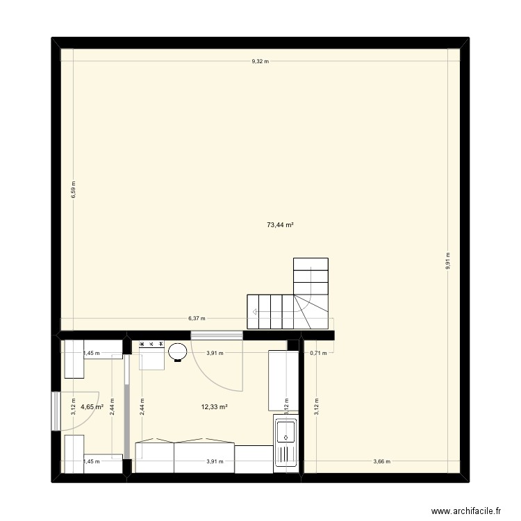 Maison. Plan de 3 pièces et 90 m2