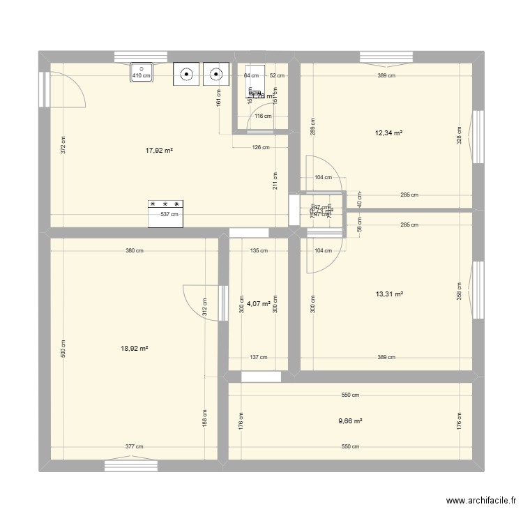 MaisonSS. Plan de 8 pièces et 79 m2