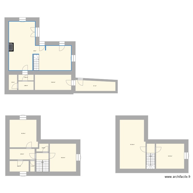Maison. Plan de 16 pièces et 177 m2