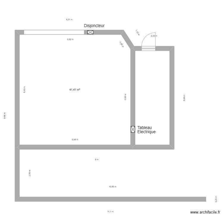 Branchement chargeur. Plan de 2 pièces et 53 m2