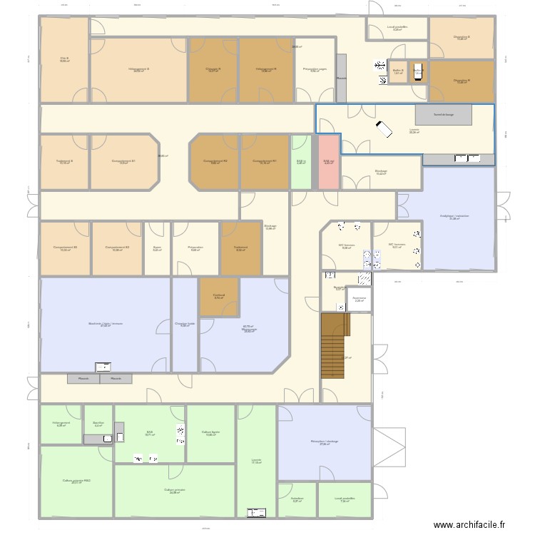 Implantation14. Plan de 47 pièces et 719 m2