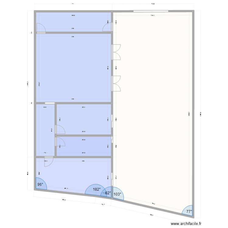 COLA GRANDE. Plan de 5 pièces et 238 m2