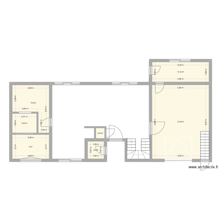 rubrozi. Plan de 7 pièces et 74 m2