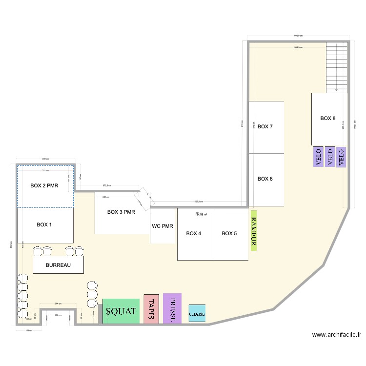 GRAND LOCAL. Plan de 0 pièce et 0 m2