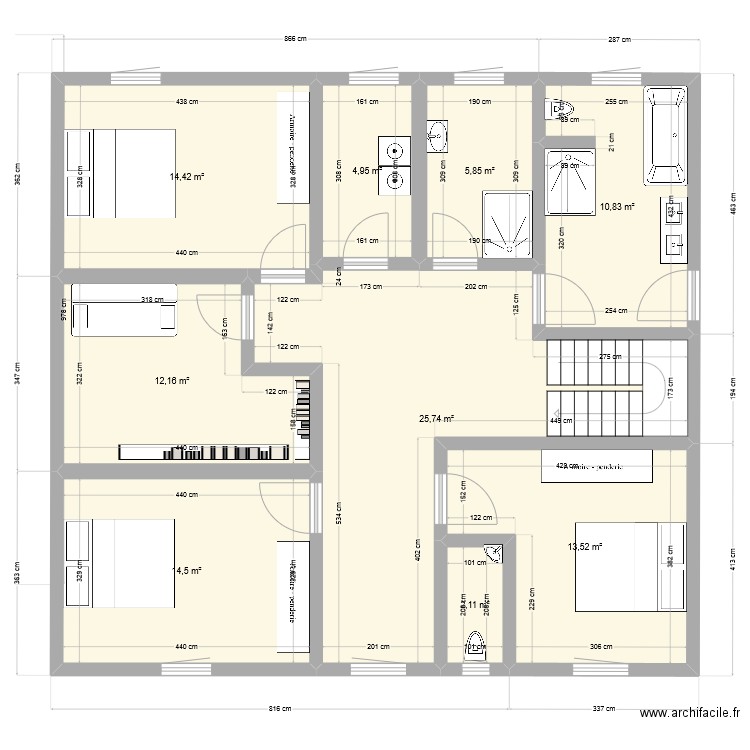 Étagev2. Plan de 9 pièces et 104 m2