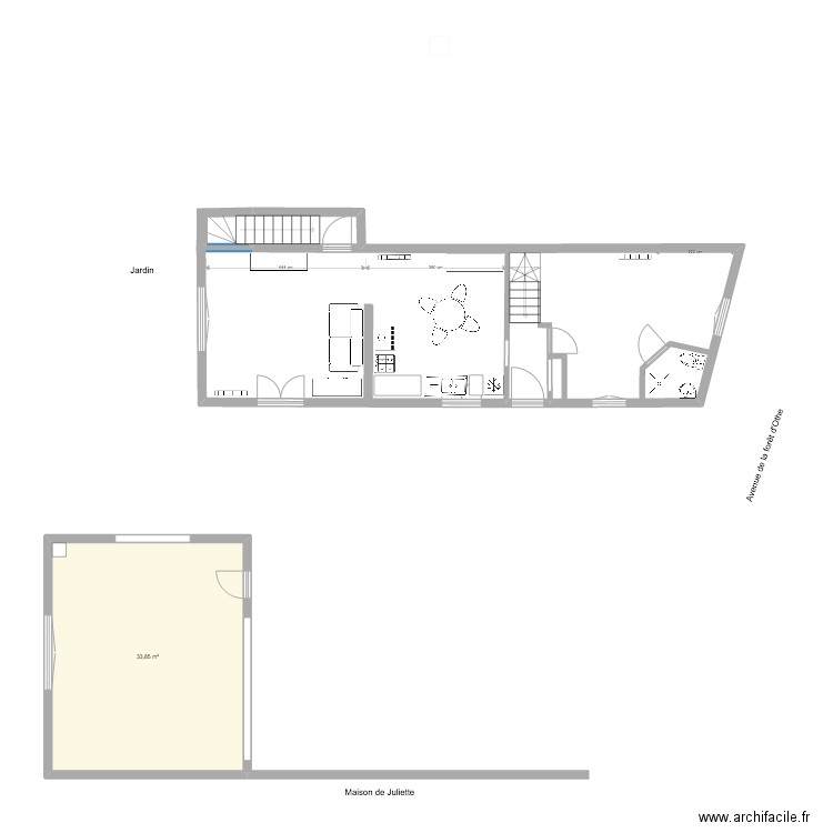 plan cuisine au milieu sdb biscornue. Plan de 1 pièce et 34 m2