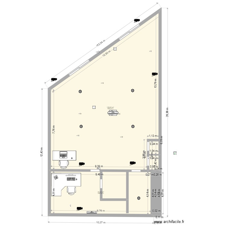 SITEAMNAL23. Plan de 3 pièces et 161 m2