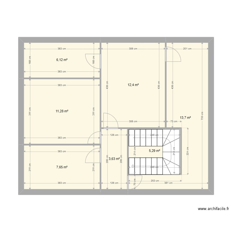 10CL COMBLES. Plan de 7 pièces et 60 m2