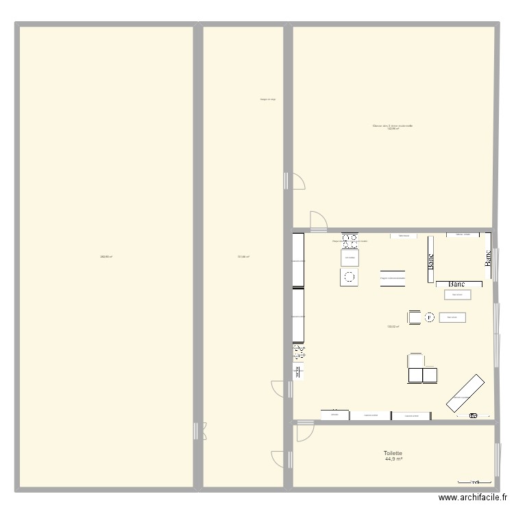 plan de classe stage . Plan de 5 pièces et 735 m2