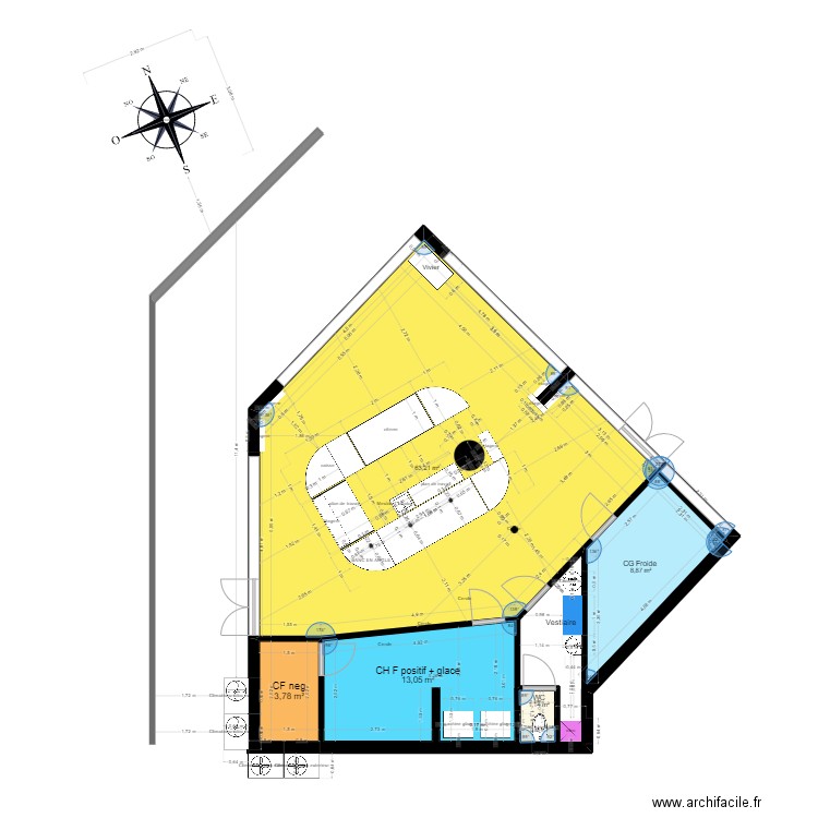 Mougins. Plan de 6 pièces et 90 m2