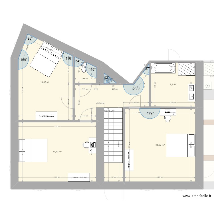 MONTIGNY V1. Plan de 18 pièces et 231 m2