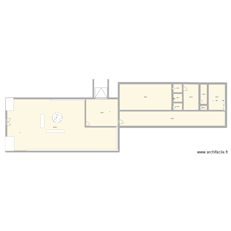 plan du mangansin de jeux vidéo. Plan de 11 pièces et 390 m2