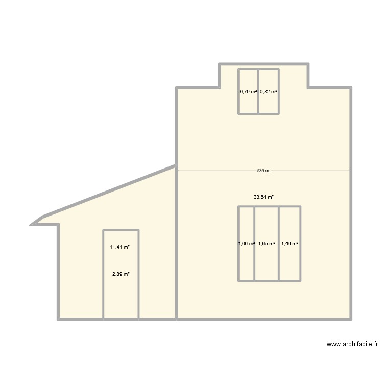 plan de maison. Plan de 8 pièces et 60 m2