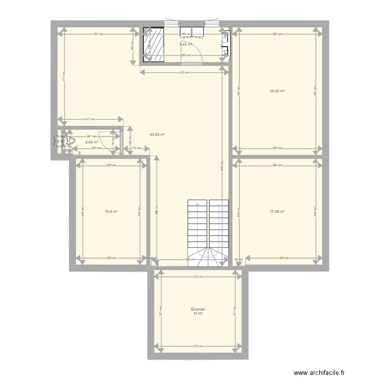 Maison Famille. Plan de 27 pièces et 354 m2