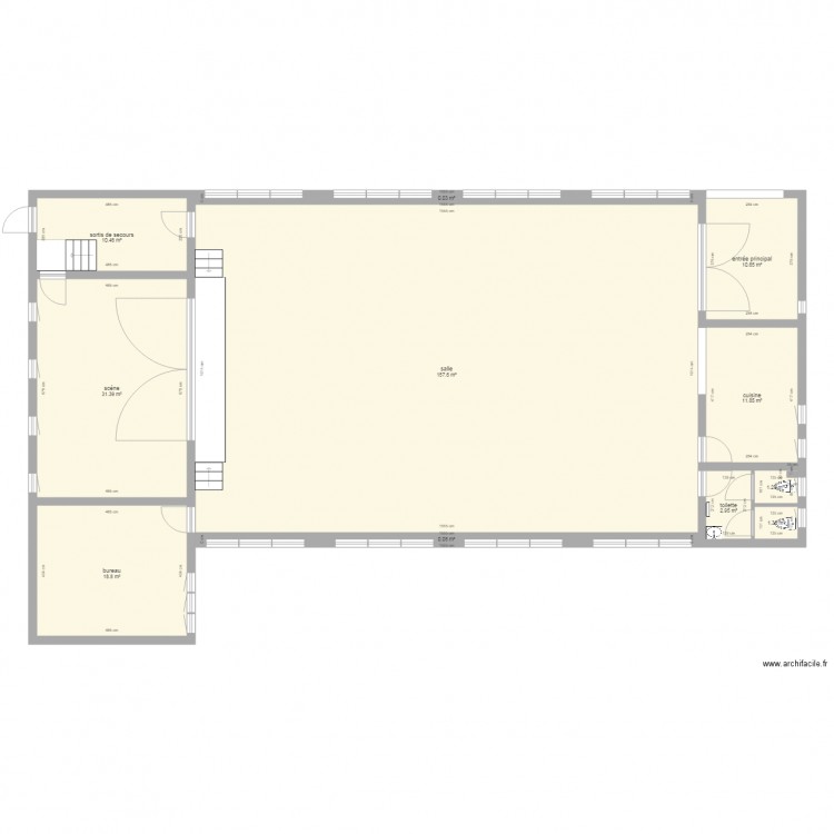 RDC salle saint maximin AVEC MESURES. Plan de 0 pièce et 0 m2