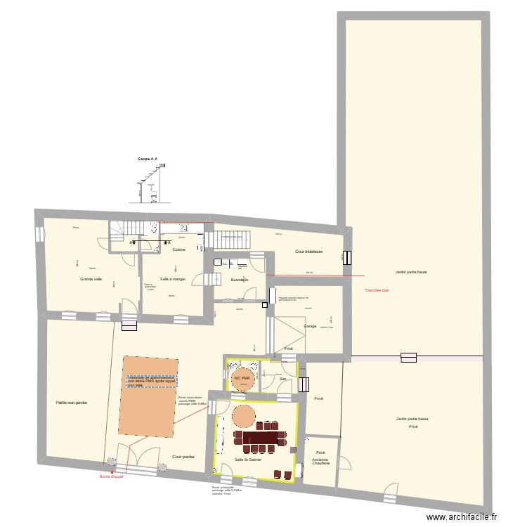 Bourron Salle St Gabriel nouveau WC PMR23614. Plan de 5 pièces et 529 m2