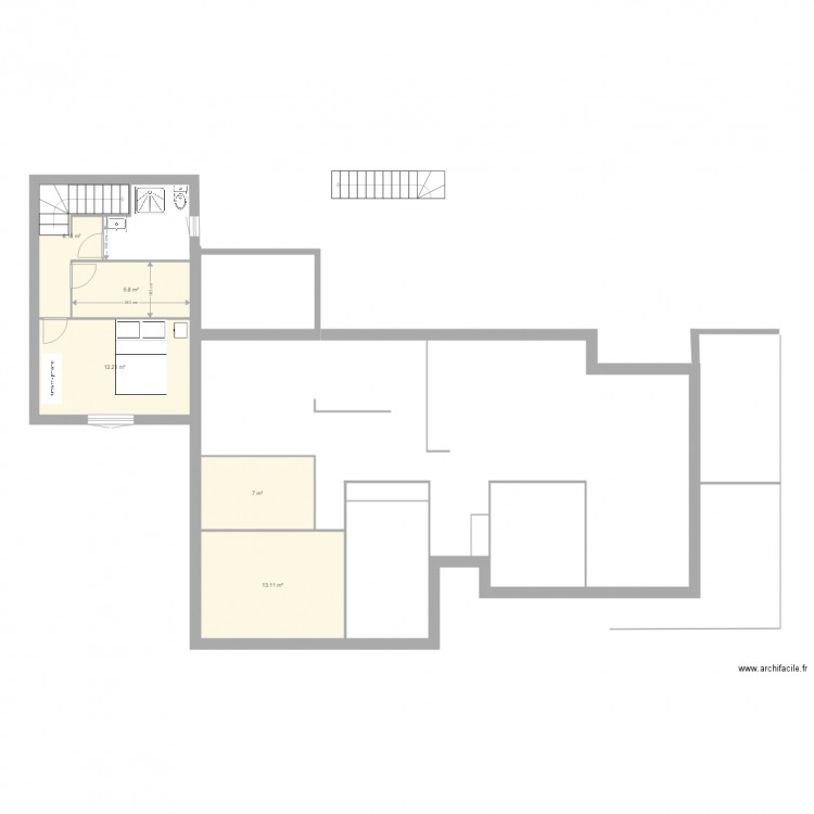La Chapelle Heulin avec cuisine et étage. Plan de 0 pièce et 0 m2