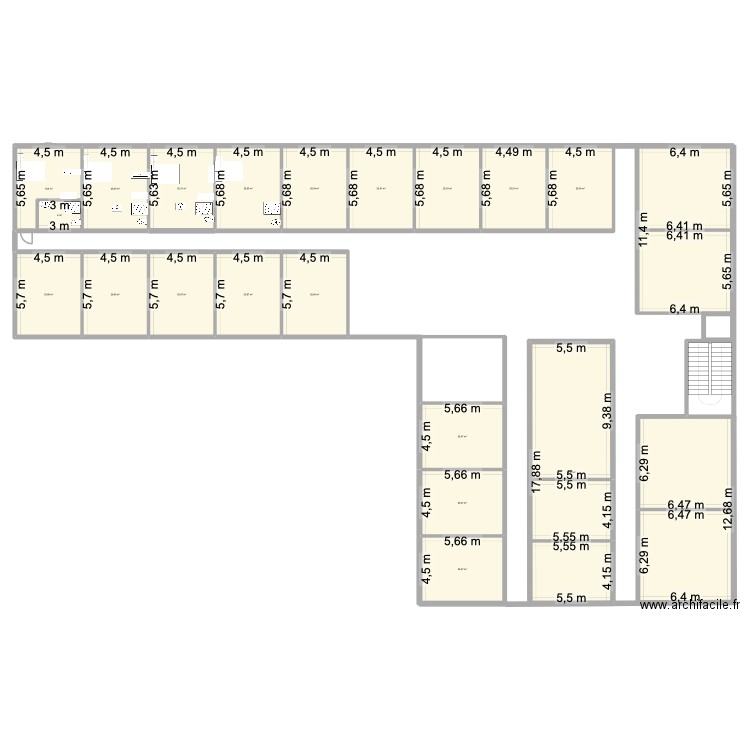 Cons gen. Plan de 21 pièces et 690 m2