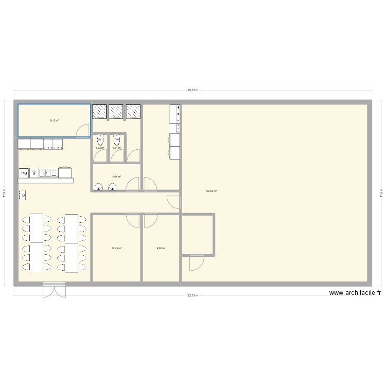 Plan hangar. Plan de 7 pièces et 232 m2