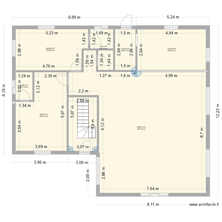 trano rdc ancien. Plan de 7 pièces et 138 m2