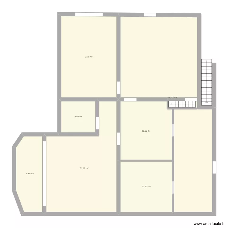 na&icirc;mi behasque. Plan de 